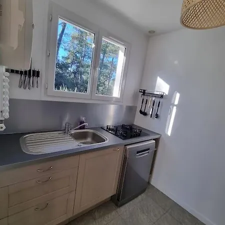 Villa Charmante Pour 8 Personnes Avec Piscine *