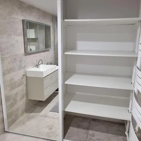 Charmante Pour 8 Personnes Avec Piscine