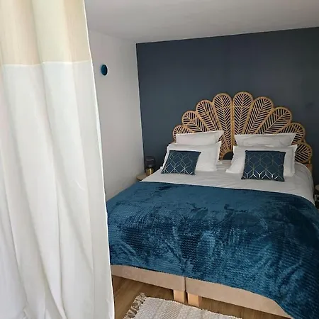 Charmante Pour 8 Personnes Avec Piscine Willa La Tremblade